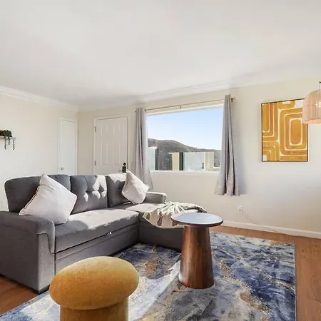 Apartamento Mountain View 2Br Retreat With Private Deck